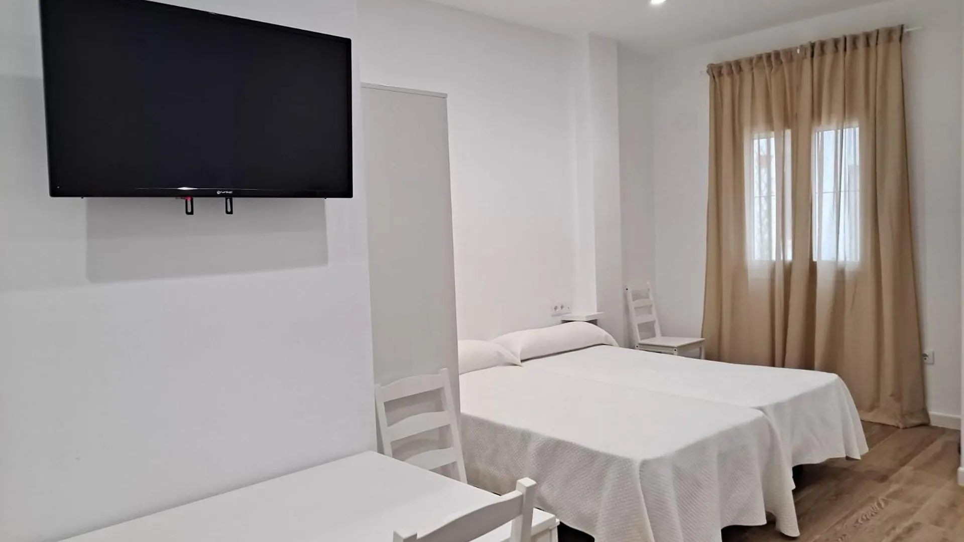 Apartamentos Caballo Rojo Conil De La Frontera España